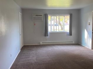 7400 Crosscreek Dr #3, Temperance, MI 48182