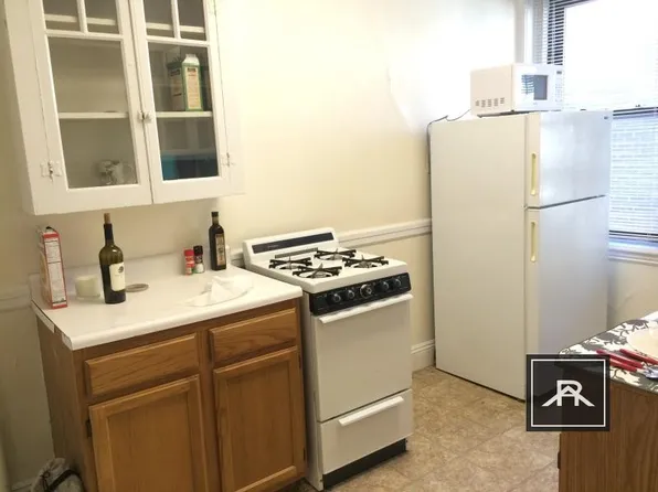 3 Lothian Rd APT 33, Boston, MA 02135