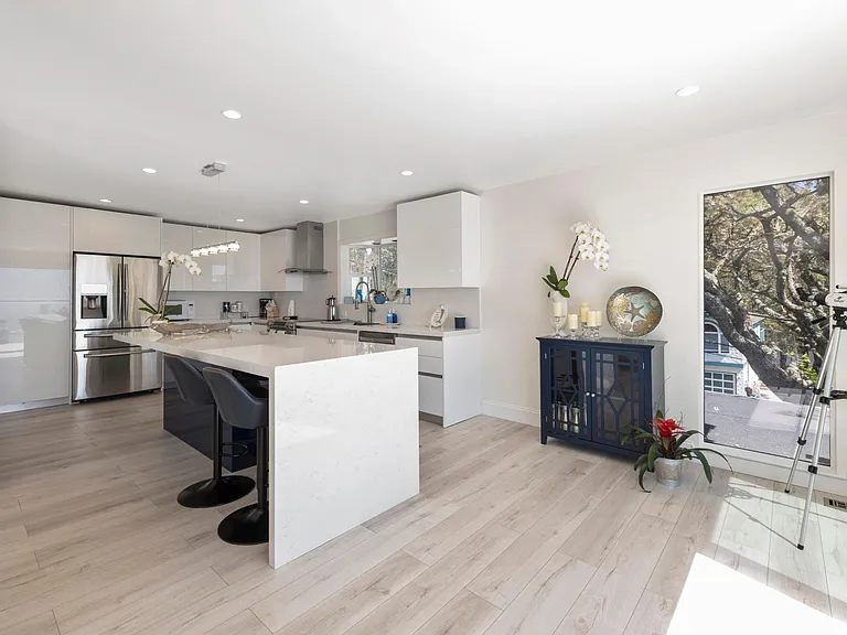 763 El Granada Blvd — Photo 10