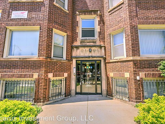 2nd image of 2915 W 60th St #1