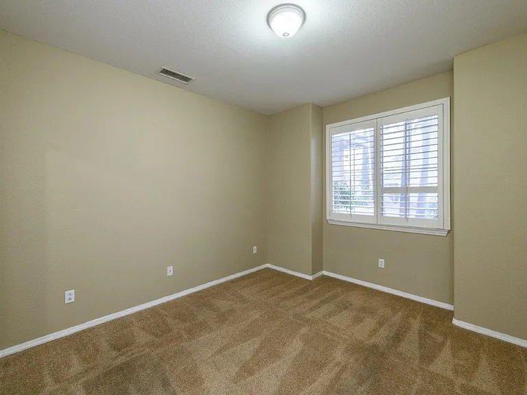 14443 Gannet St — Photo 11
