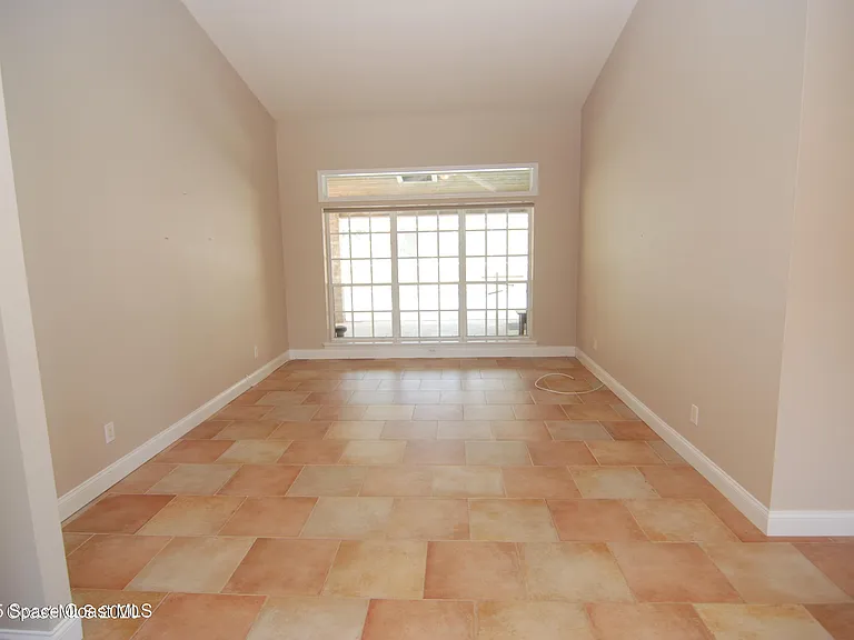 2372 Windham Dr — Photo 13