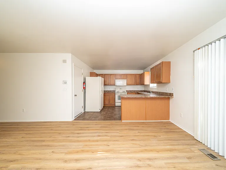 223 Tucker St — Photo 7