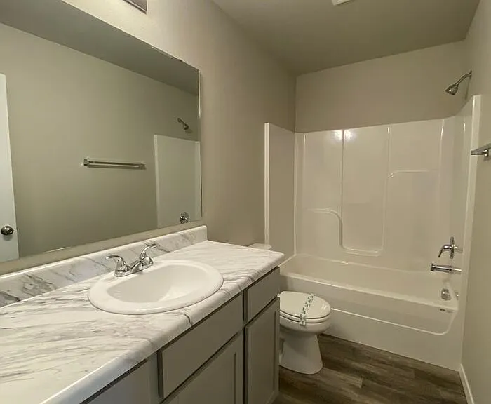 2701 Denver St — Photo 9