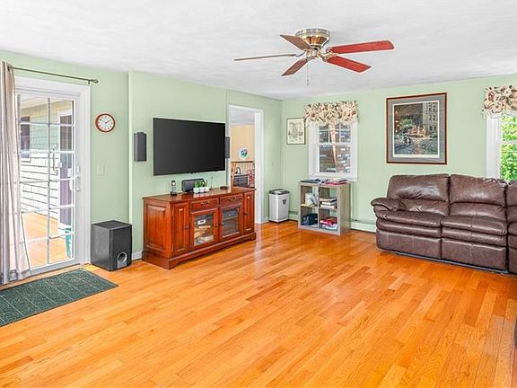 4th image of 82 Hope Rd