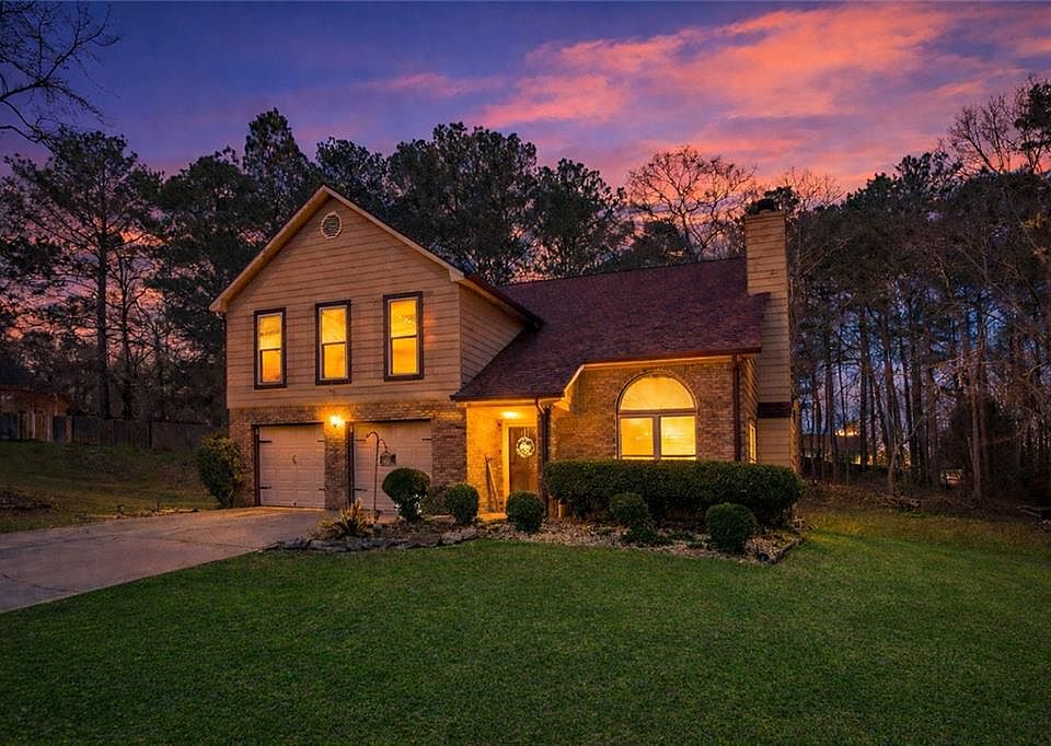 1st image of 2100 Green Tree Ct