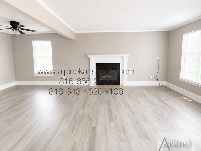 2 bed, 1.5 bath, 1230 sqft, $1,600 — Photo 3