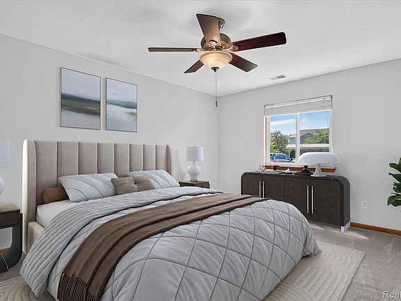 2nd image of 45720 Prairiegrass Ct