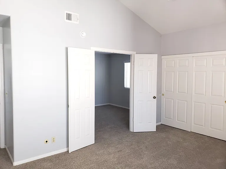 432 E Ave — Photo 23