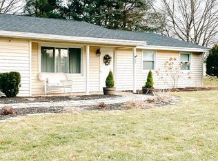 29 Elizabeth Ln, Peabody, MA 01960