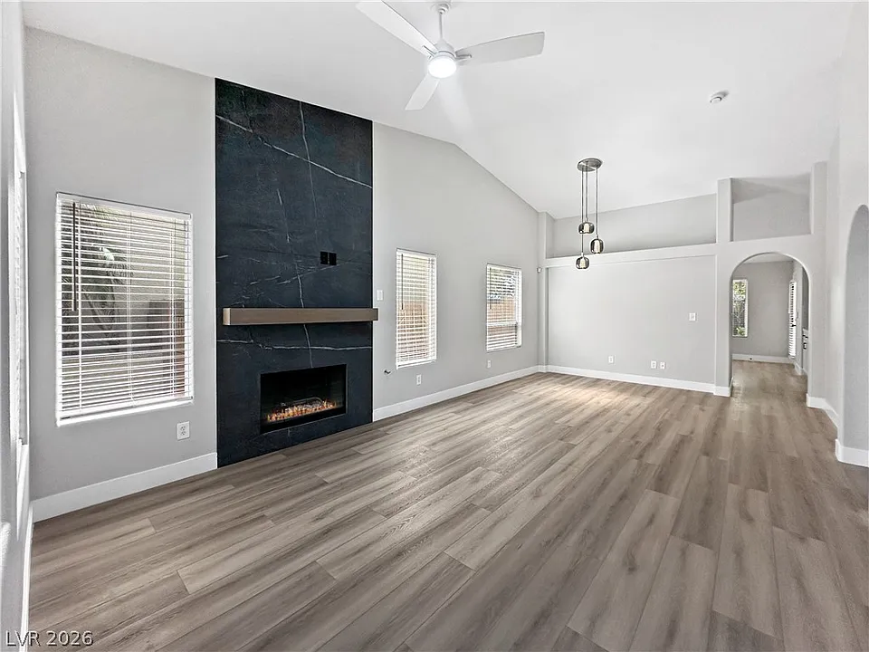 1506 Emerald Peak Ave
