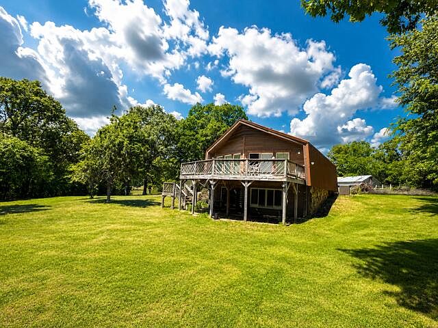 1st image of 429 Pine Cone Lane