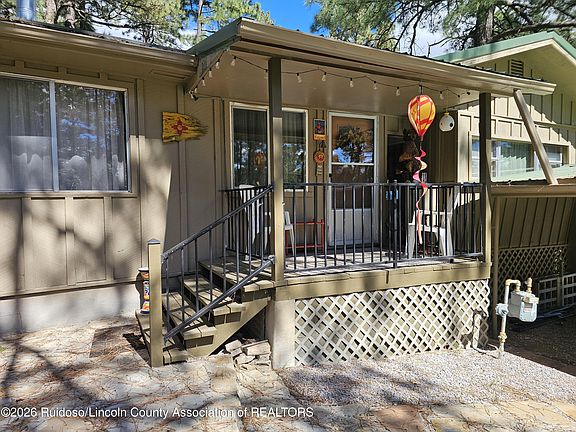 4th image of 228 Fir Dr