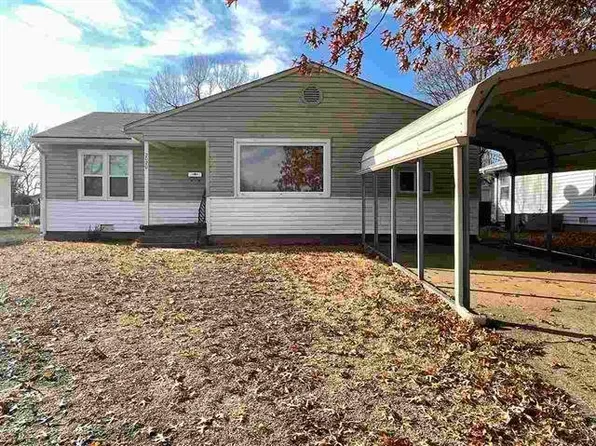 2020 N 7th St, Ponca City, OK 74601