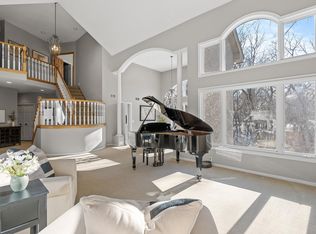 5523 Wingwood Ct, Minnetonka, MN 55345