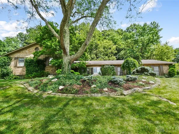 729 Grants Trl, Dayton, OH 45459