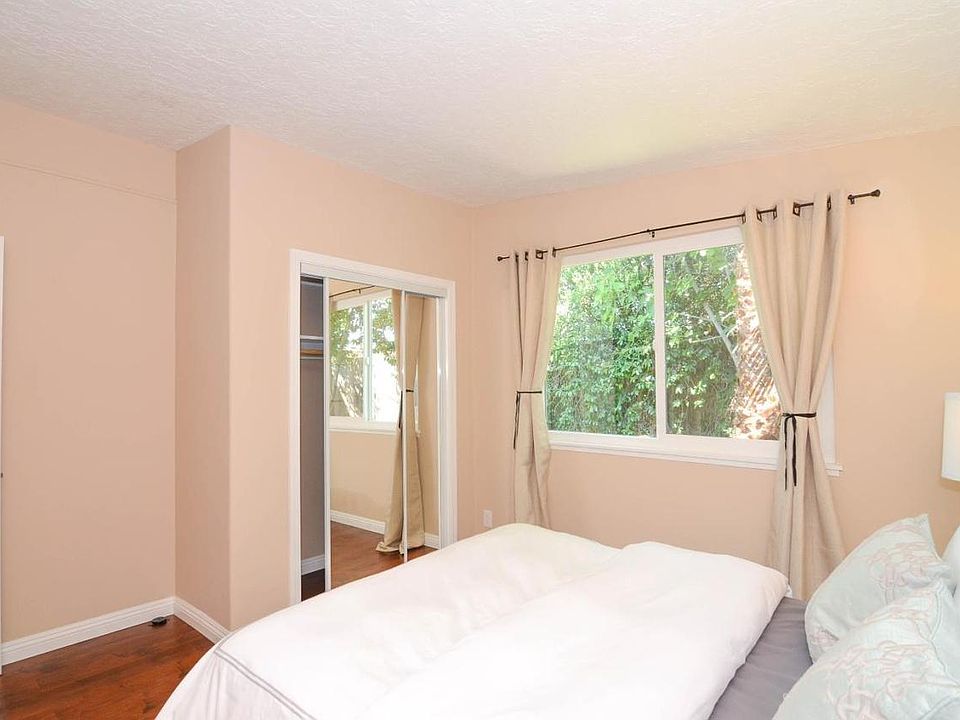 1st image of 227 W Hemlock Ave