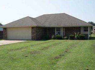 135 Commanche Loop, Roland, OK 74954