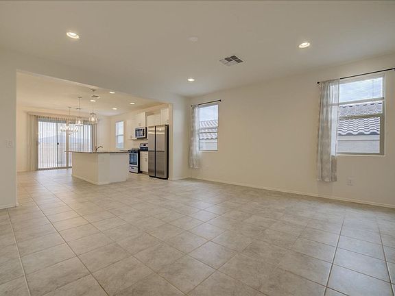 5th image of 14028 E Red Pine Pl