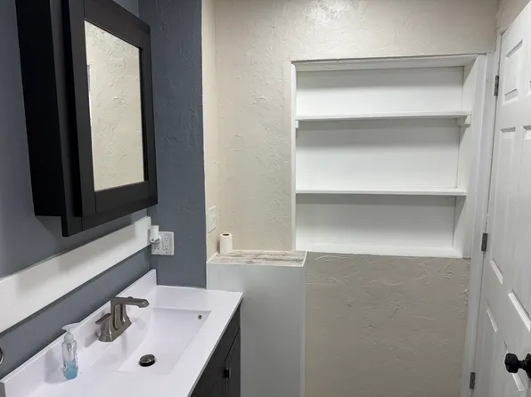 1507 N 6th St, Sheboygan, WI 53081