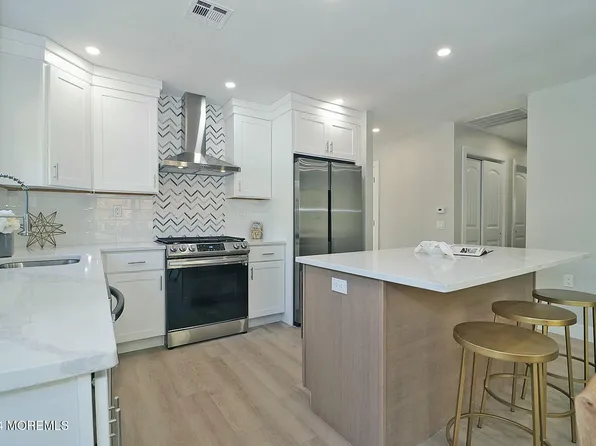 451 Costa Mesa Drive, Toms River, NJ 08757
