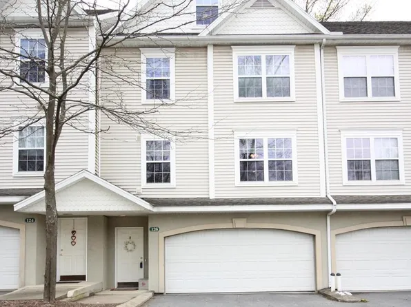 126 Kenley Ct, State College, PA 16803