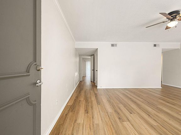 3rd image of 12633 Memorial Dr APT 202