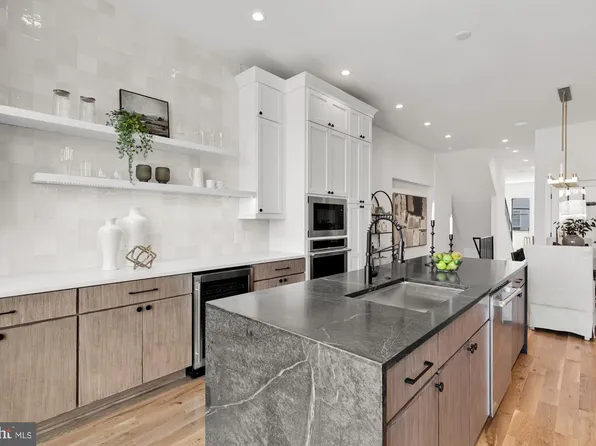 623 S Rose St, Baltimore, MD 21224