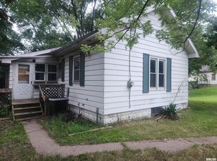 220 25th Pl, Clinton, IA 52732