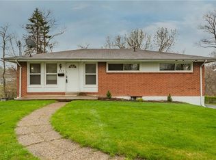 552 Firethorne Dr, Monroeville, PA
