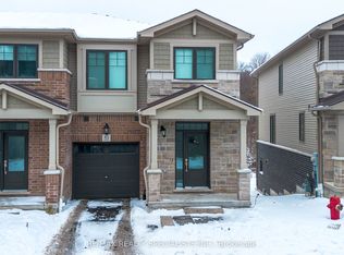 100 Hollywood Ct, Cambridge, ON N1R 0C5