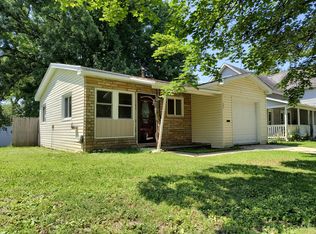 121 W Broadway St, Scottville, MI