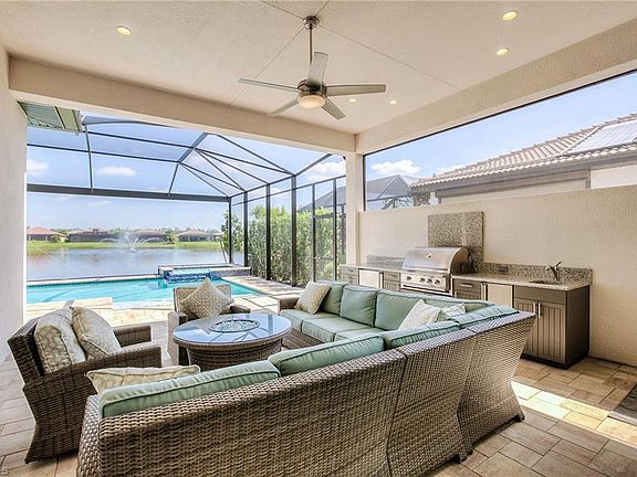3rd image of 10516 Valencia Lakes Dr