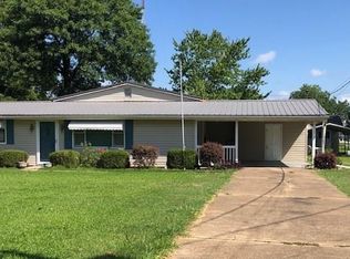 1309 Edgewood Dr, Demopolis, AL 36732