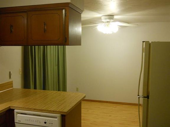 5th image of 8608 34th Ct SE