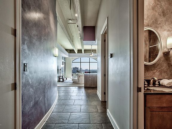 4th image of 320 1ST Street N #811