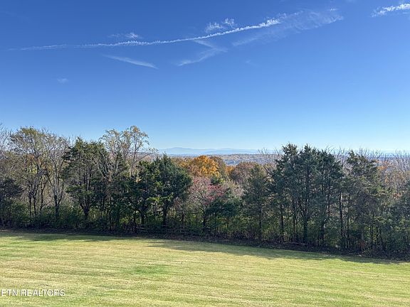 2nd image of 6208 Mountain Park Dr #8