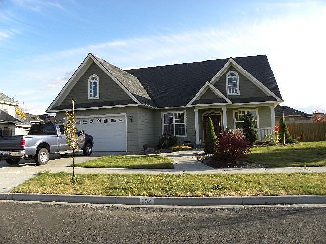 1st image of 352 Eagle Crest Dr