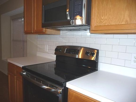 5th image of 812 Parker Dr