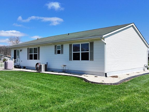 2nd image of 961 Neil Cir N