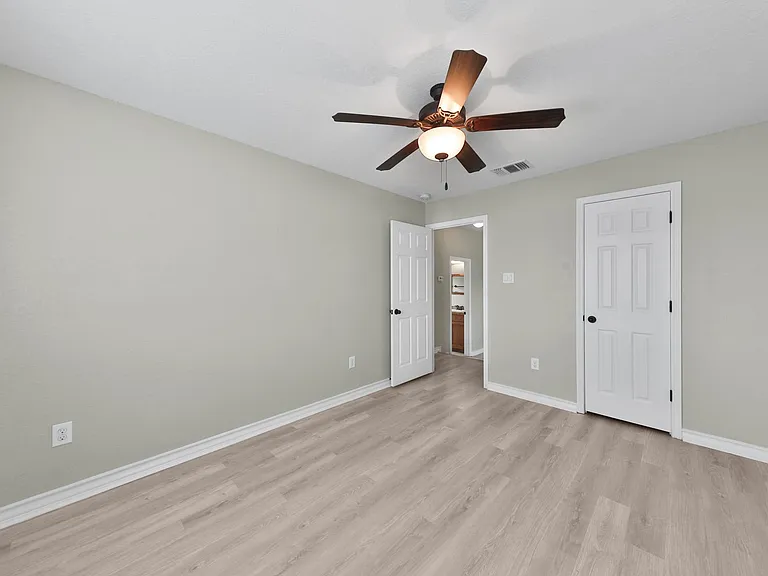 102 Cornell Ave — Photo 19
