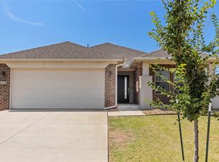 304 Anne Ct, Blanchard, OK 73010