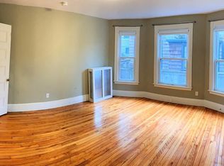 137 Neal St #7, Portland, ME 04102