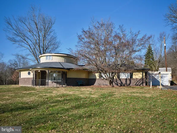 3395 School Rd, Kintnersville, PA 18930