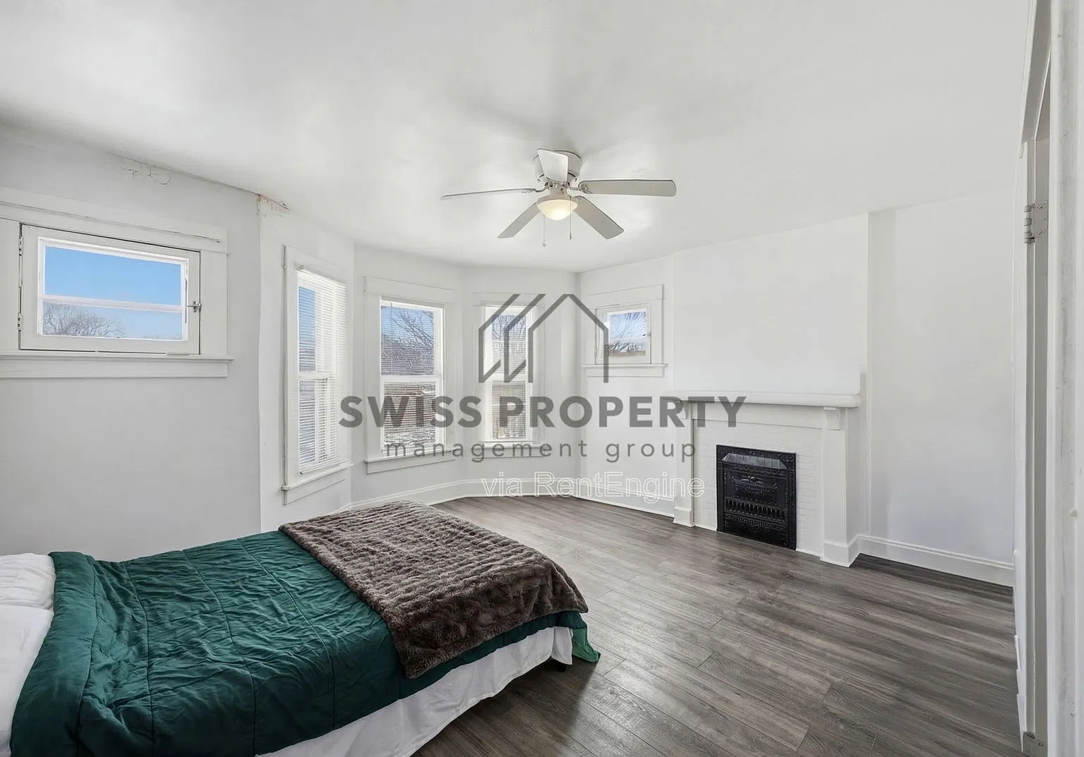5 bed, 1.5 bath, 1944 sqft, $2,000 — Photo 4