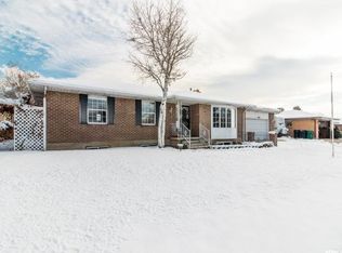 9851 S Petunia Way, Sandy, UT 84092