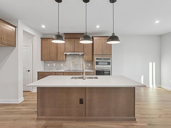 4th image of 224 Oak Summit Pl