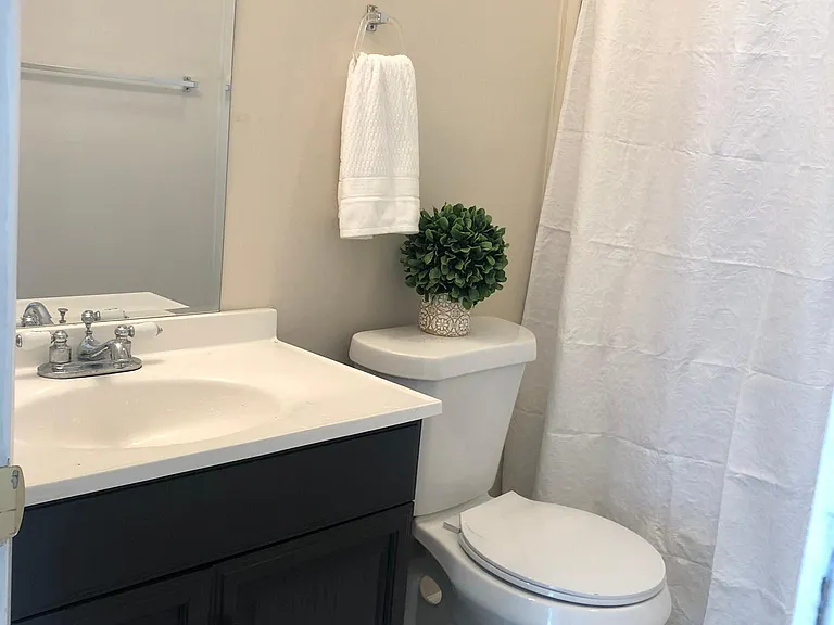 142 King Edward Way — Photo 10