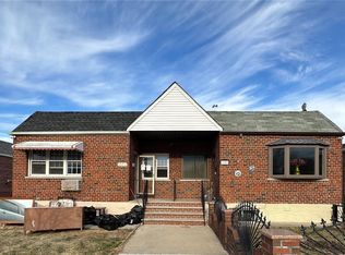 1004 Huntington Ave, Bronx, NY 10465