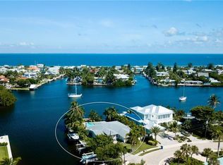 8407 Marina Dr, Holmes Beach, FL 34217
